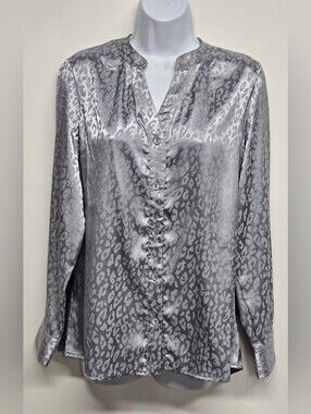 Kaktus Studio 8 Button Down Top Long Sleeves Silver Cheetah Business New